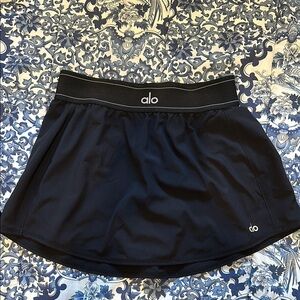ALO Yoga Black Skirt with White Trim